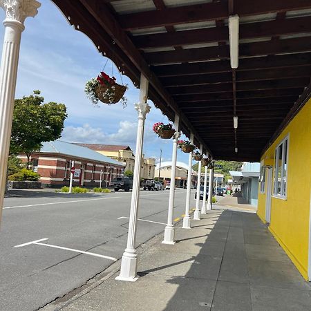 The Duke Hostel Greymouth Esterno foto The historic downtown of Half Moon Bay